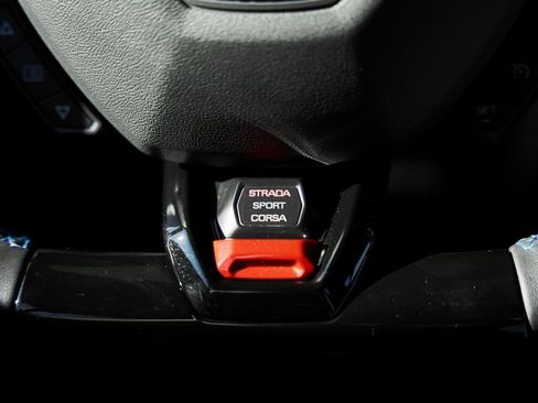 Used 2023 Lamborghini Huracan Tecnica image 47