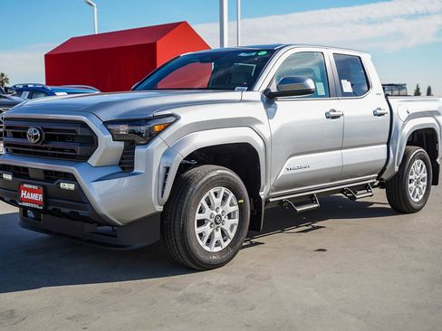 New 2026 Toyota Tacoma SR5 image 3