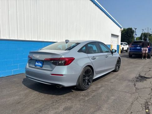 Used 2024 Honda Civic Sport image 4