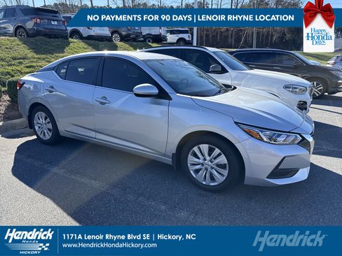 Used 2023 Nissan Sentra S image 1