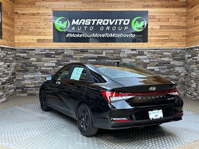Certified 2023 Hyundai Elantra Blue FWD image 7