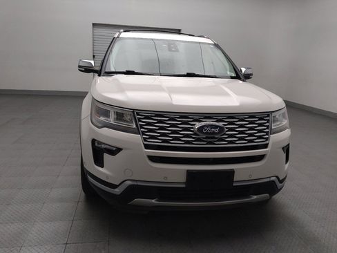 Used 2018 Ford Explorer Platinum image 14