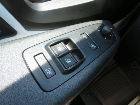 Used 2024 RAM ProMaster 2500 w/ Convenience Group FWD image 22