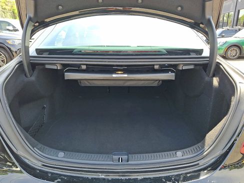 Used 2019 Mercedes-Benz E 300 4MATIC image 29