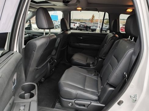 Used 2021 Honda Pilot Elite image 12
