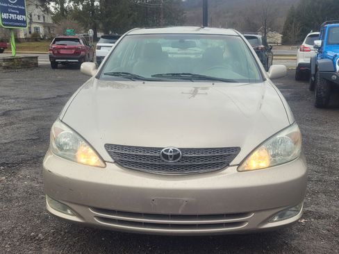 Used 2003 Toyota Camry XLE image 3