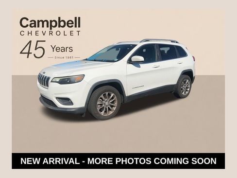 Used 2019 Jeep Cherokee Latitude Plus w/ Cold Weather Group FWD image 1
