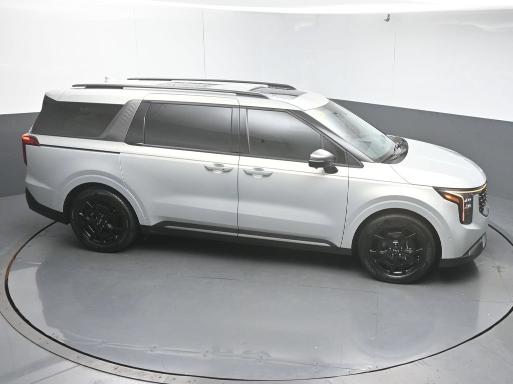 Used 2025 Kia Carnival SX Prestige FWD image 46