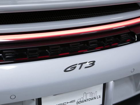 Used 2026 Porsche 911 GT3 RWD image 19