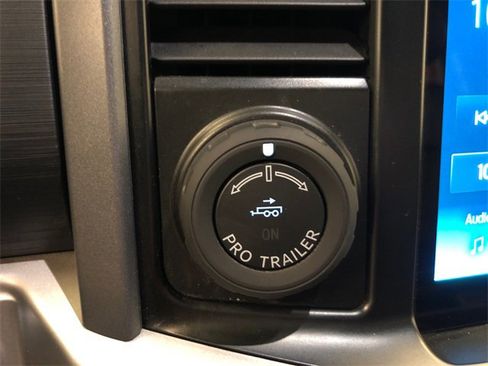 Used 2022 Ford F150 XLT w/ Equipment Group 302A High image 20