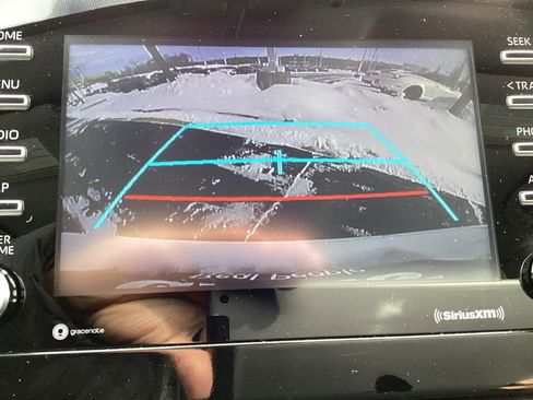 Used 2024 Toyota Camry SE image 16