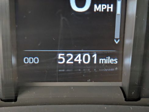 Used 2020 Toyota 4Runner SR5 Premium w/ Moonroof Package image 25