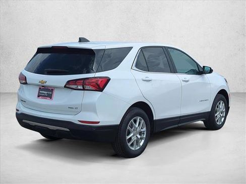 Used 2024 Chevrolet Equinox LT AWD/4WD image 6
