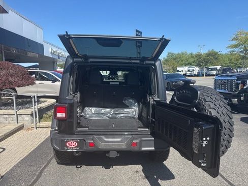 Used 2024 Jeep Wrangler Willys image 26
