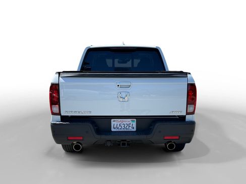 Used 2023 Honda Ridgeline RTL-E image 4