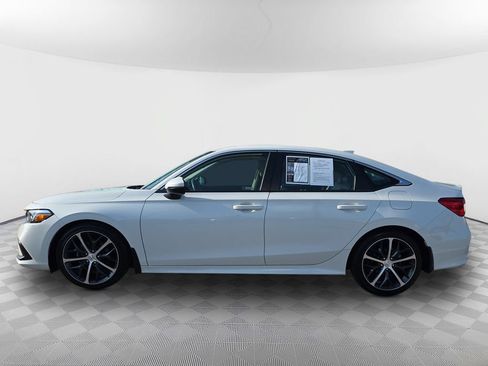 Used 2024 Honda Civic Touring image 5