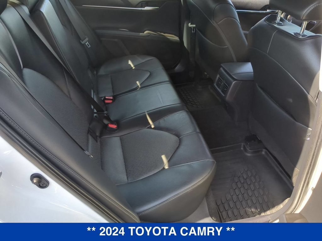 Used 2024 Toyota Camry XLE w/ Cold Weather Package AWD/4WD image 19
