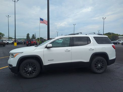 Used 2019 GMC Acadia SLT w/ LPO, Floor Liner Package AWD/4WD image 3