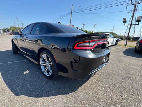 Used 2020 Dodge Charger R/T RWD image 12