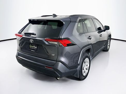Used 2021 Toyota RAV4 LE FWD image 9