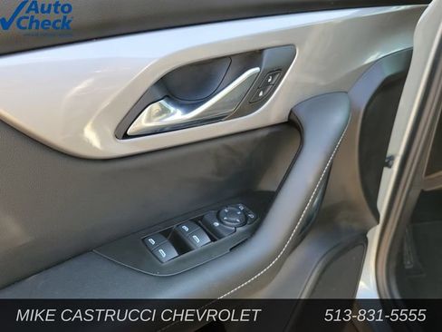 Used 2025 Chevrolet Blazer LT AWD/4WD image 18