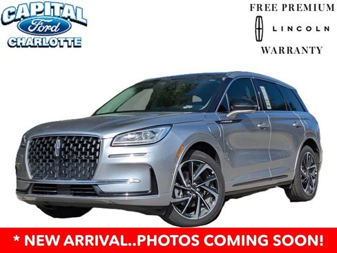 Used 2023 Lincoln Corsair Grand Touring w/ Equipment Group 302A AWD/4WD image 2