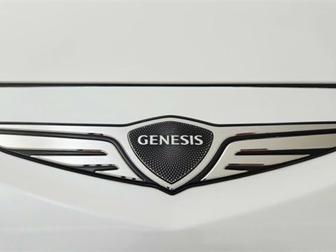 Used 2025 Genesis GV80 3.5T e-SC image 16