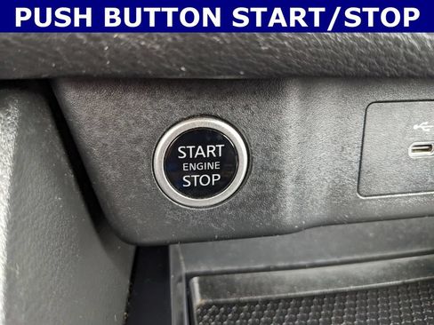 Used 2023 Nissan Rogue SV FWD image 12