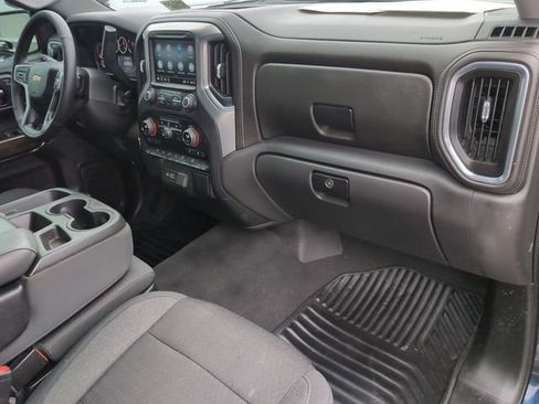 Certified 2022 Chevrolet Silverado 1500 LT w/ Z71 Off-Road Package AWD/4WD image 27