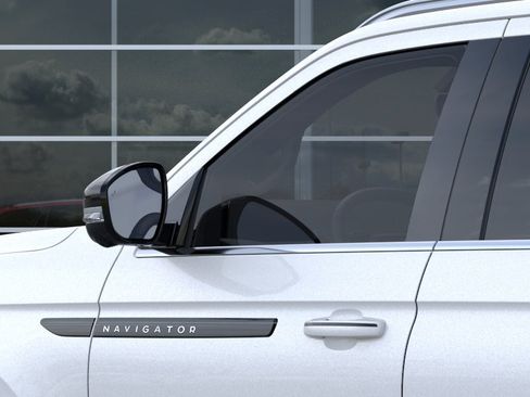 New 2026 Lincoln Navigator Black Label AWD/4WD image 20