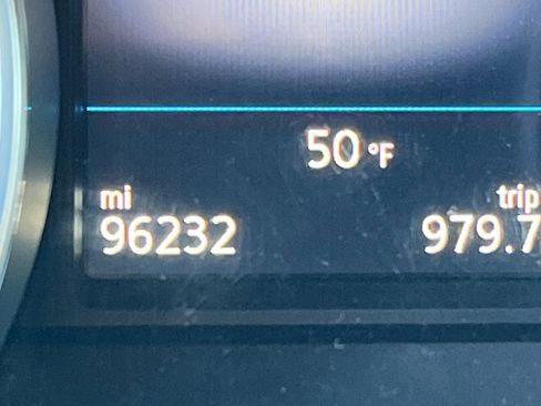 Used 2018 Volkswagen Tiguan SE image 8