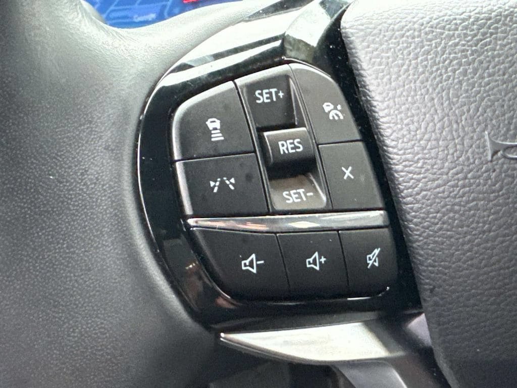 Used 2026 Ford Explorer Platinum AWD/4WD image 37