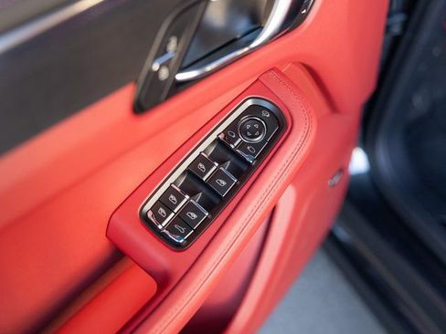 New 2026 Porsche Macan GTS image 34