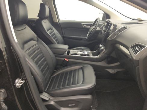 Used 2023 Ford Edge SEL image 21