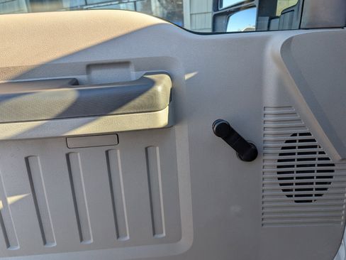 Used 2010 Ford F250 XLT image 18