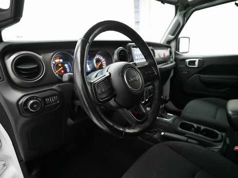 Used 2022 Jeep Wrangler Unlimited Sport image 8