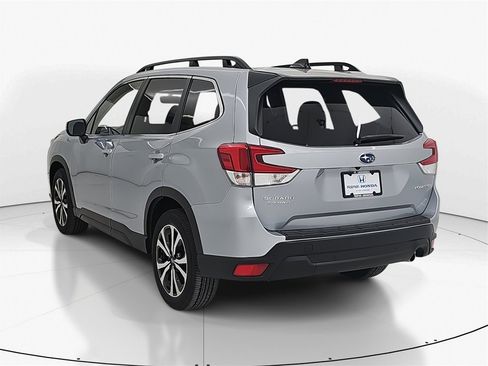Used 2024 Subaru Forester Limited image 8