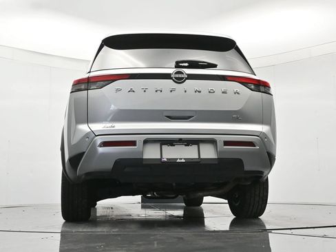 Certified 2025 Nissan Pathfinder SL FWD image 43