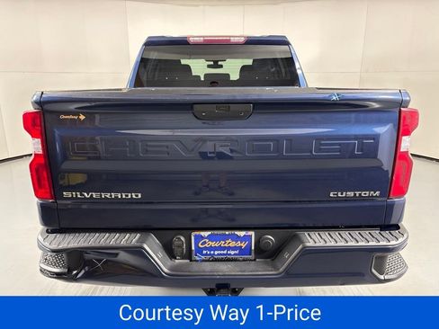 Used 2020 Chevrolet Silverado 1500 Custom w/ Custom Value Package RWD image 10