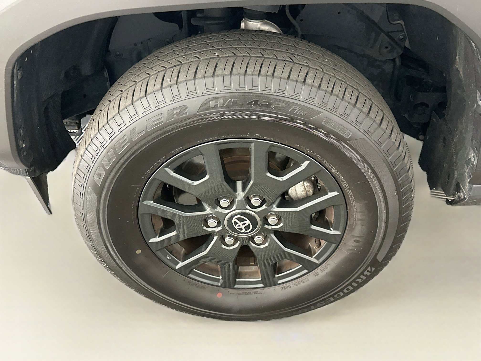 Used 2025 Toyota 4Runner SR5 AWD/4WD image 11