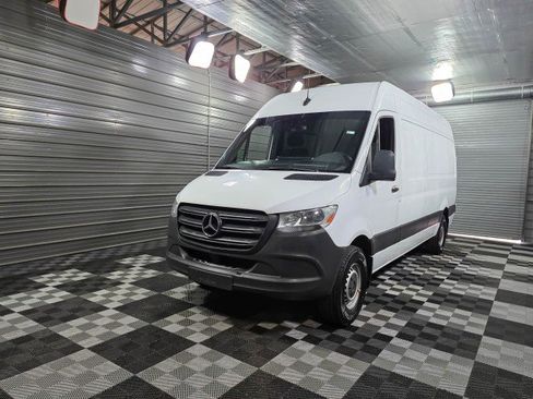 Used 2019 Mercedes-Benz Sprinter 170 image 33