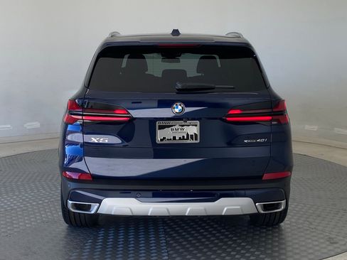 New 2026 BMW X5 xDrive40i w/ Climate Comfort Package image 9