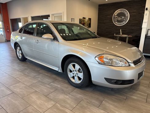 Used 2011 Chevrolet Impala LT image 3
