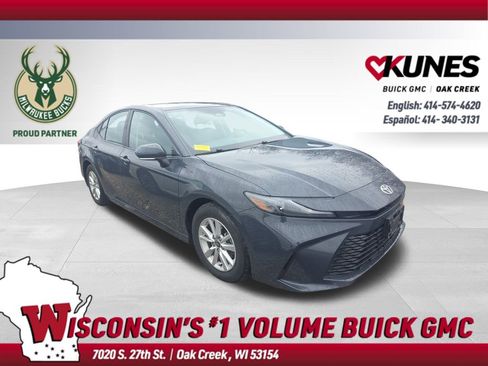 Used 2025 Toyota Camry Hybrid image 1