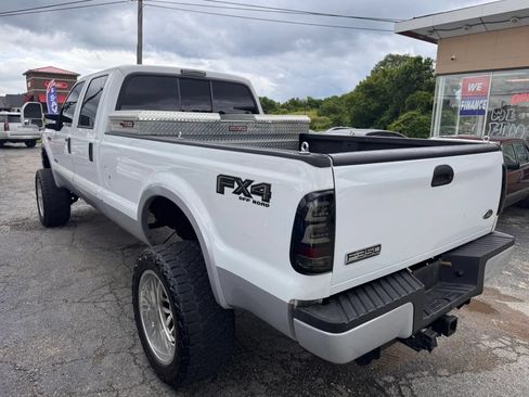 Used 2006 Ford F350 Lariat AWD/4WD image 5