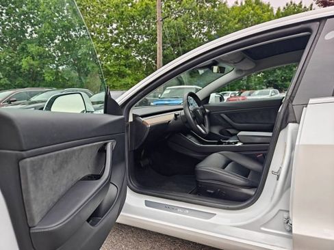 Used 2019 Tesla Model 3 Long Range AWD/4WD image 16