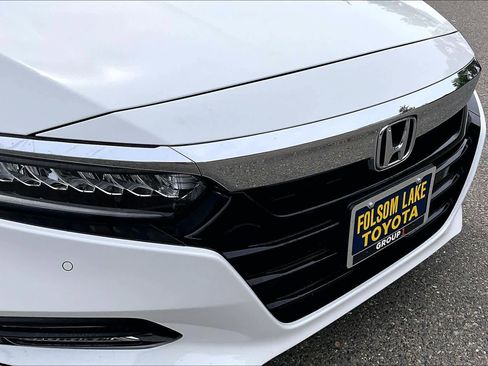 Used 2018 Honda Accord Touring image 29