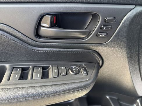 Used 2023 Honda Odyssey Sport image 18