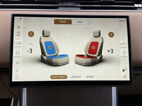 New 2025 Land Rover Range Rover SE image 25