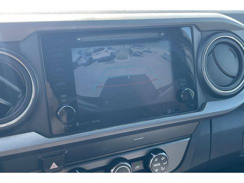 Used 2019 Toyota Tacoma TRD Off-Road w/ Technology Package RWD image 26
